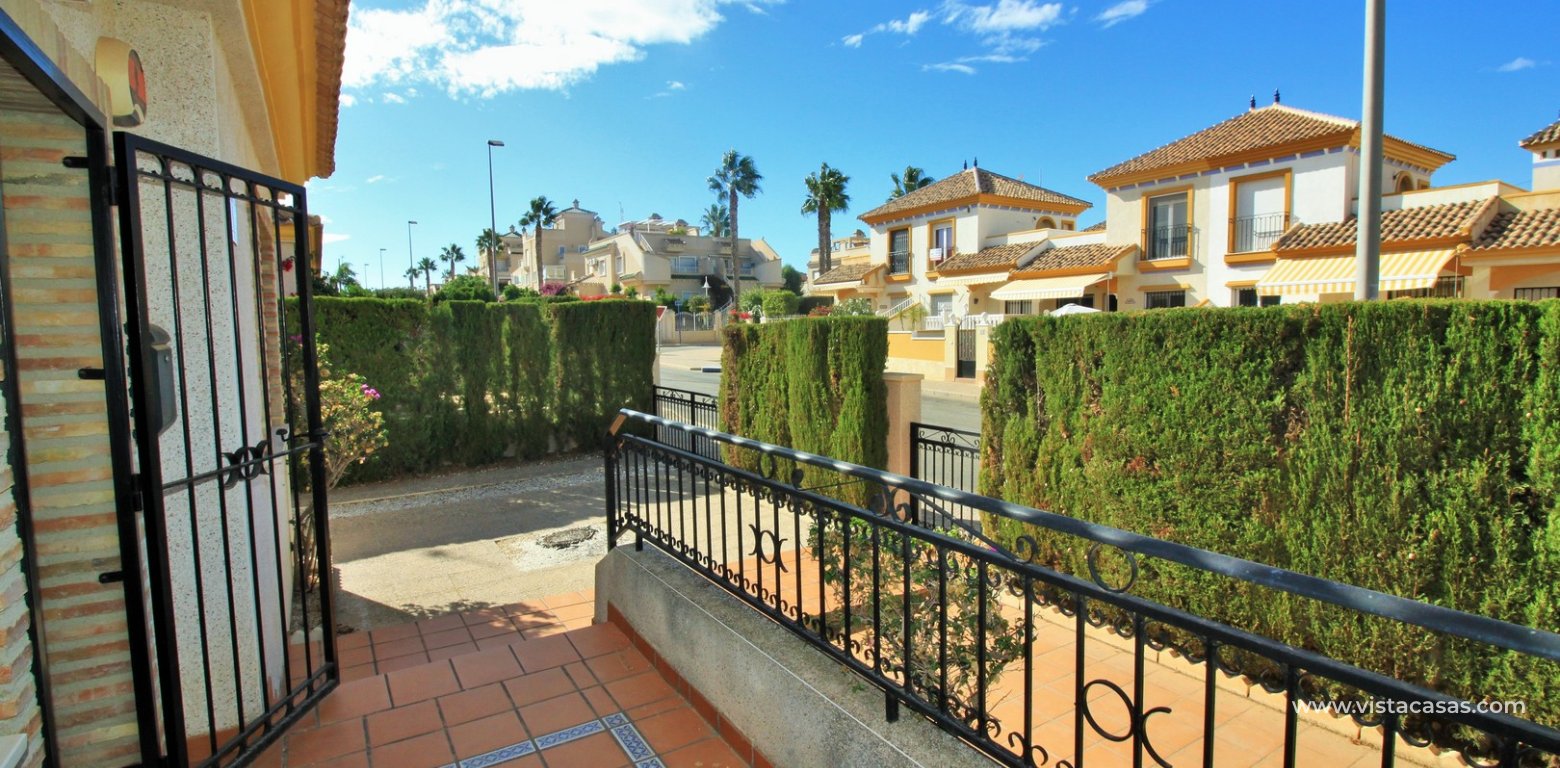 Townhouse for sale in Oporto Golf Pau 8 Villamartin front terrace