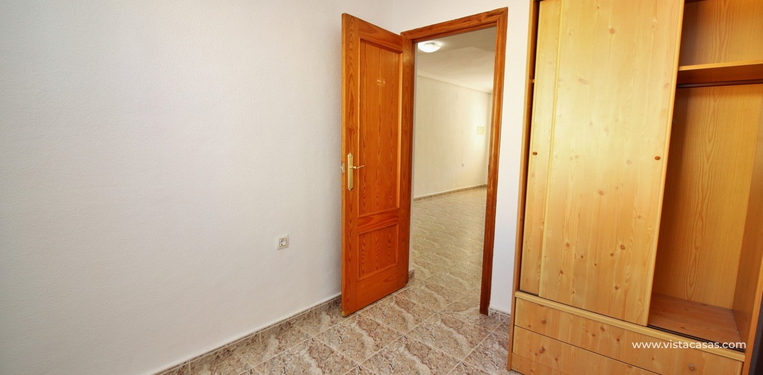 3 bedroom townhouse for sale Colinas Puerta Real 5 Villamartin downstairs bedroom 2