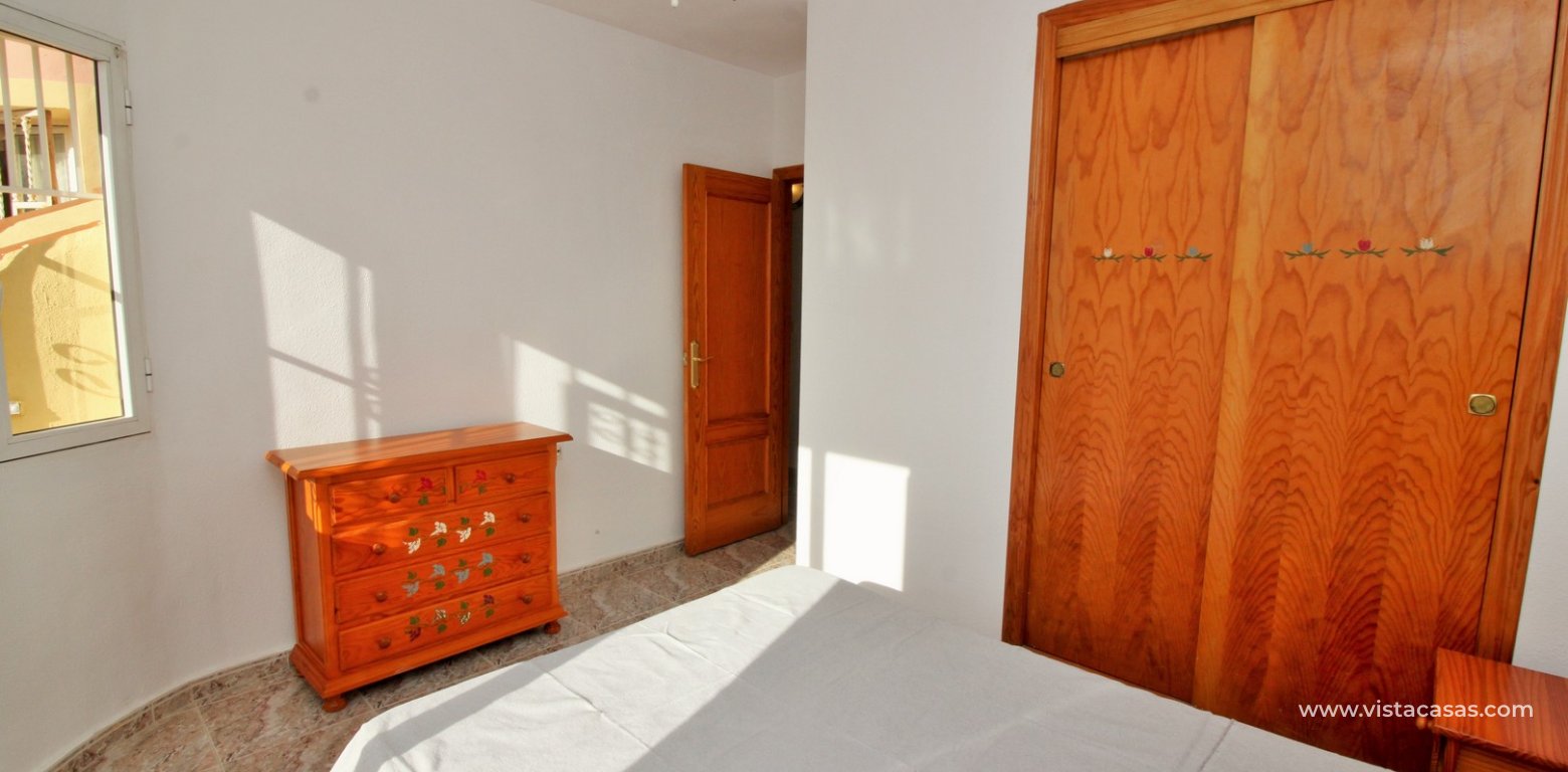 3 bedroom townhouse for sale Colinas Puerta Real 5 Villamartin master bedroom fitted wardrobes