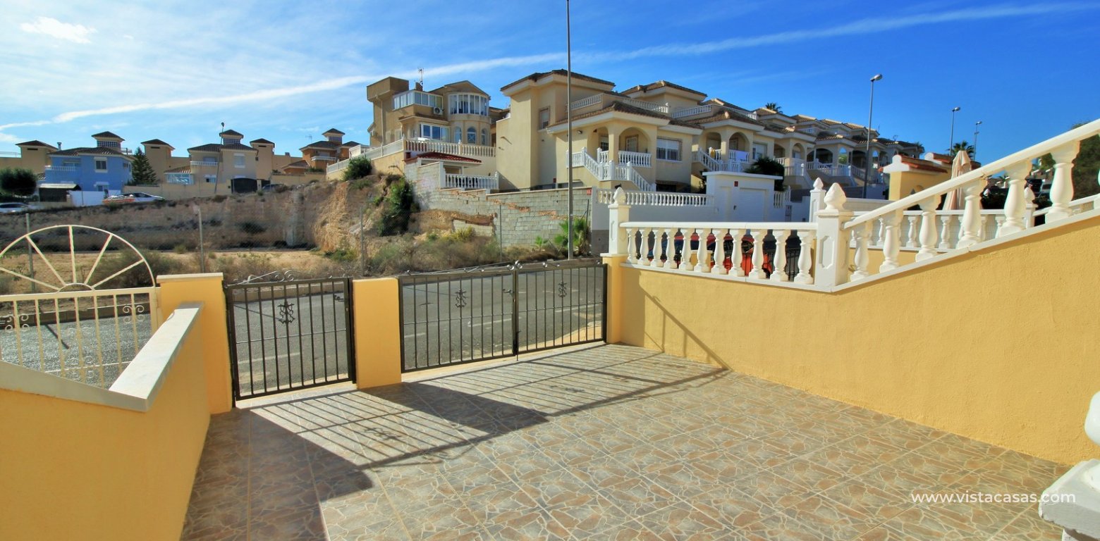 3 bedroom townhouse for sale Colinas Puerta Real 5 Villamartin garden