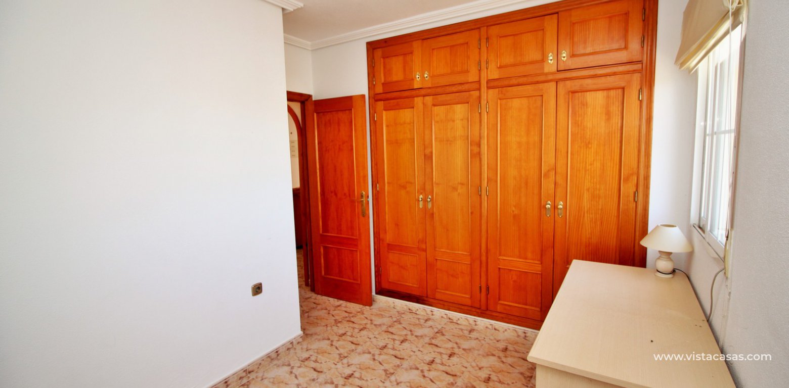 Apartment for sale in Lomas de Cabo Roig twin bedroom fitted wardrobes