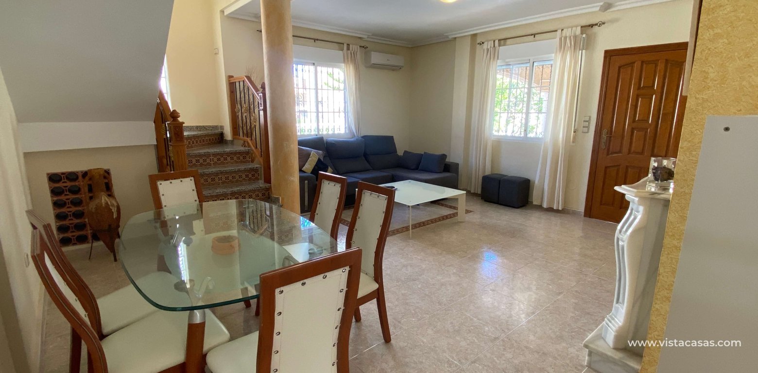 Sale - Villa - Villamartin