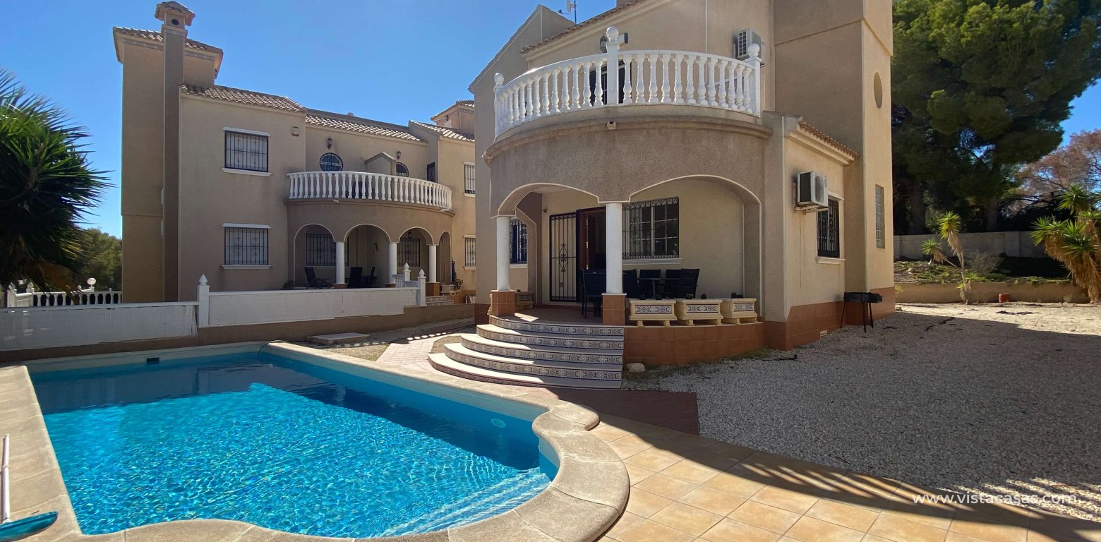 Sale - Villa - Villamartin