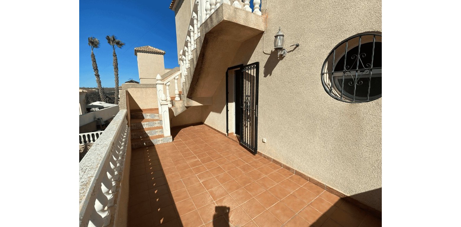 Sale - Villa - Villamartin