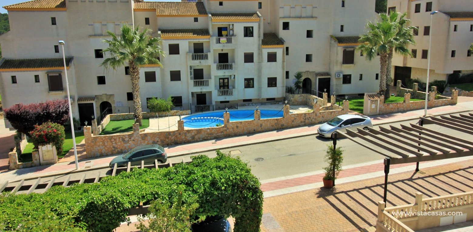 Top floor apartment for sale in Las Ramblas Golf pool view