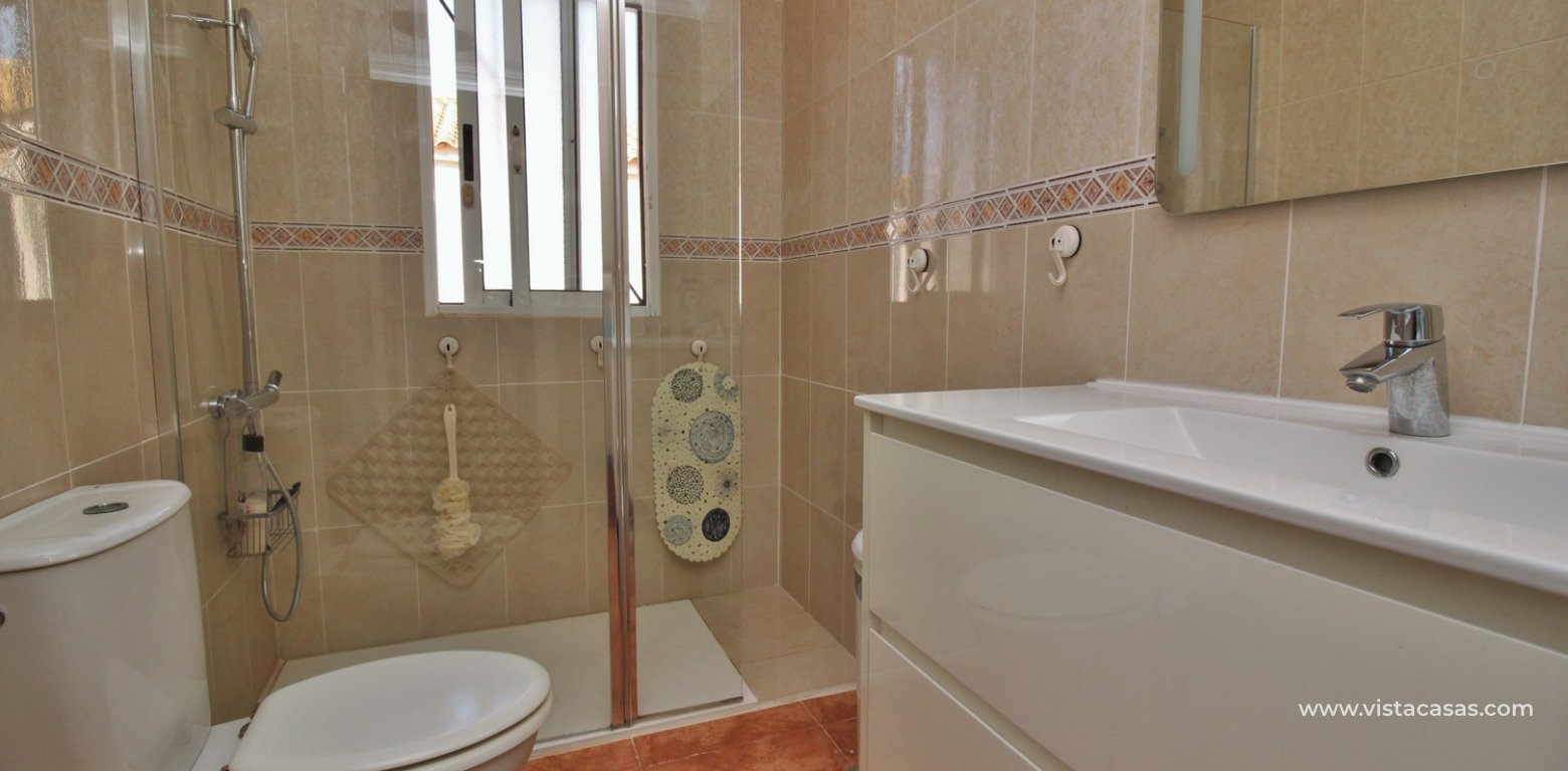 South facing townhouse for sale Torregolf II Cabo Roig bathroom