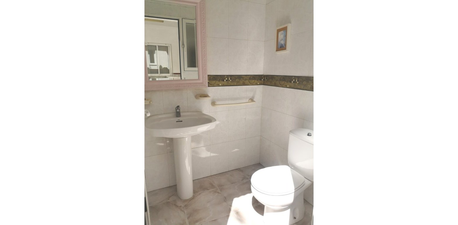 Resale - Townhouse - Los Montesinos