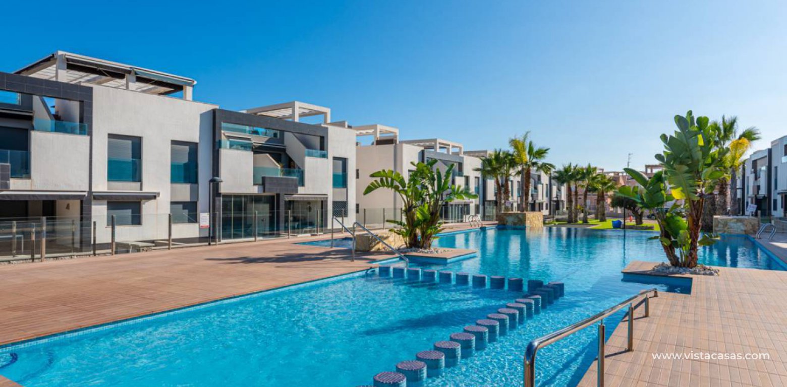 Apartment for sale in Punta Prima communal pool