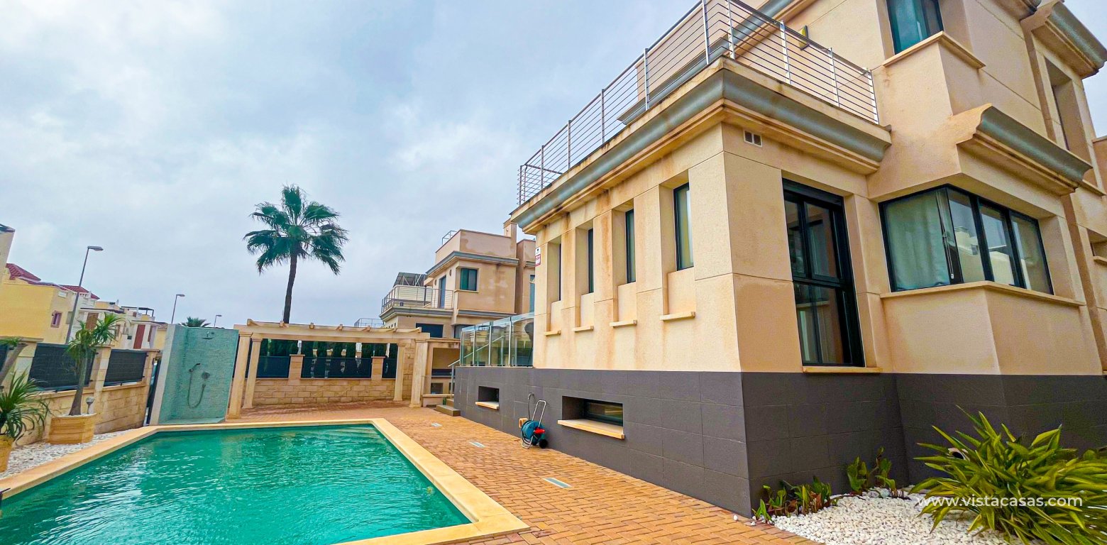 Resale - Villa - La Zenia