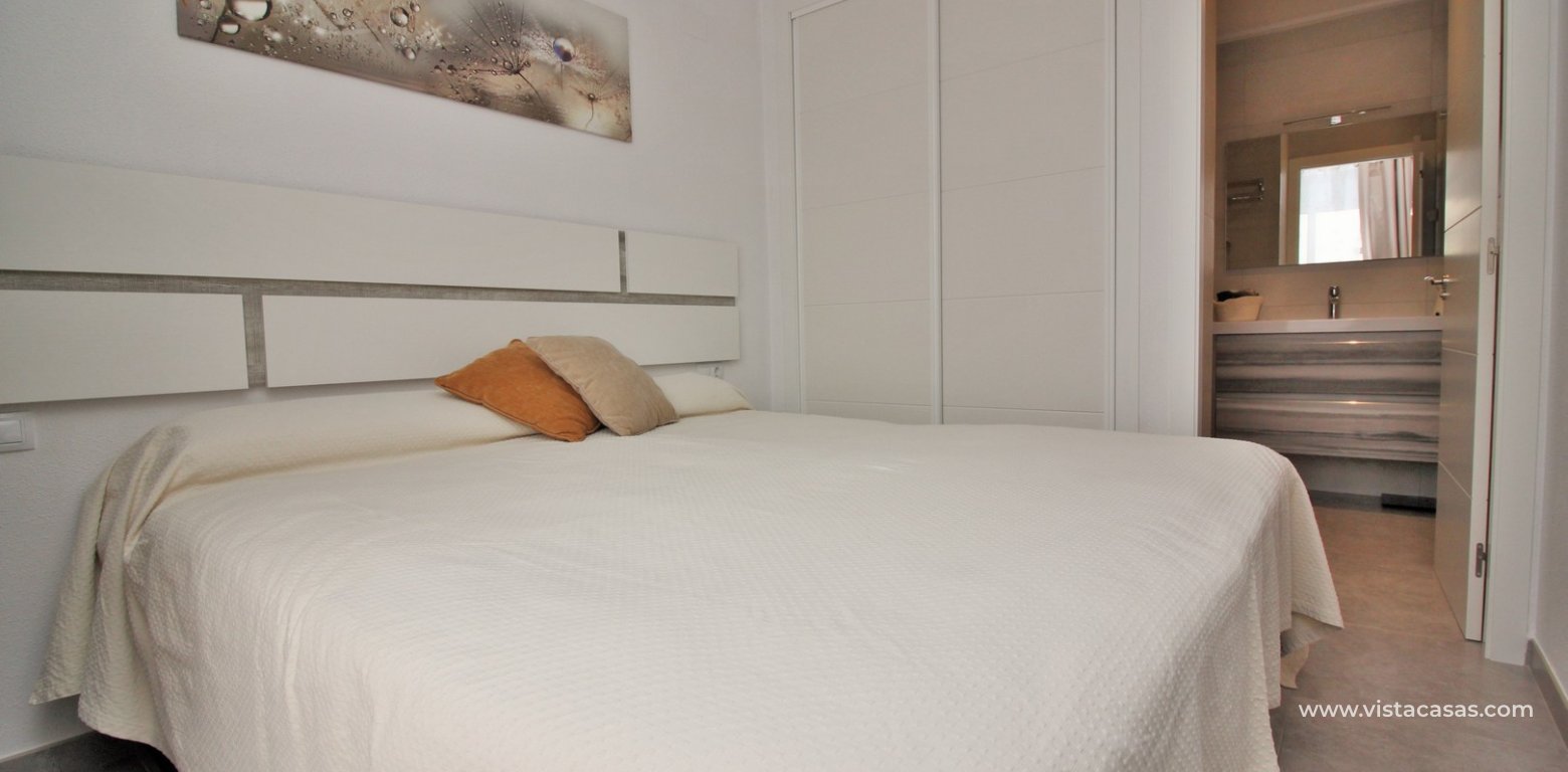 Apartment for sale in Vista Azul XXIX Villamartin master bedroom fitted wardrobes