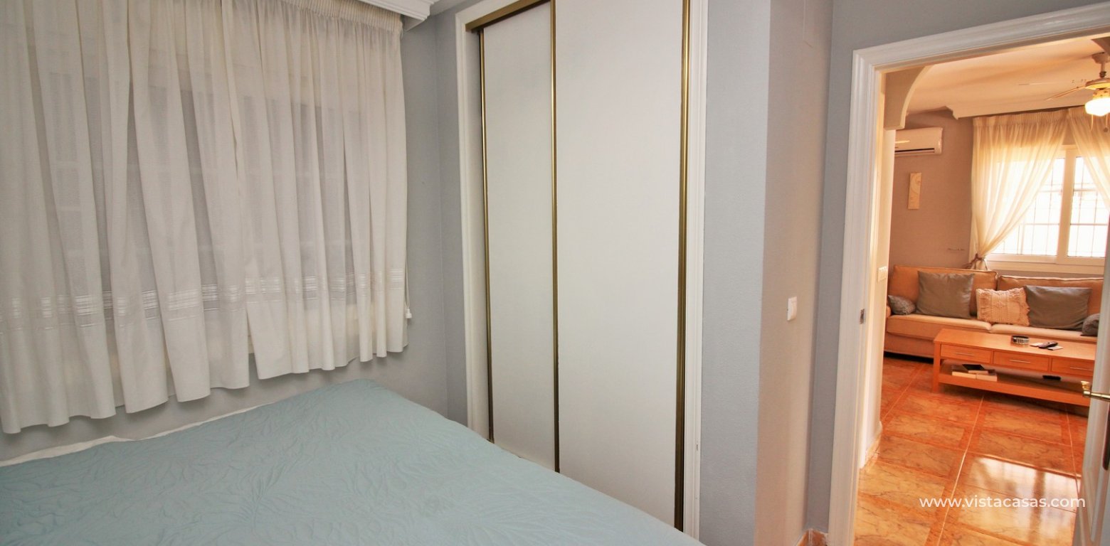 Ground floor apartment for sale Sol Golf Pau 8 double bedroom fitted wardrobes