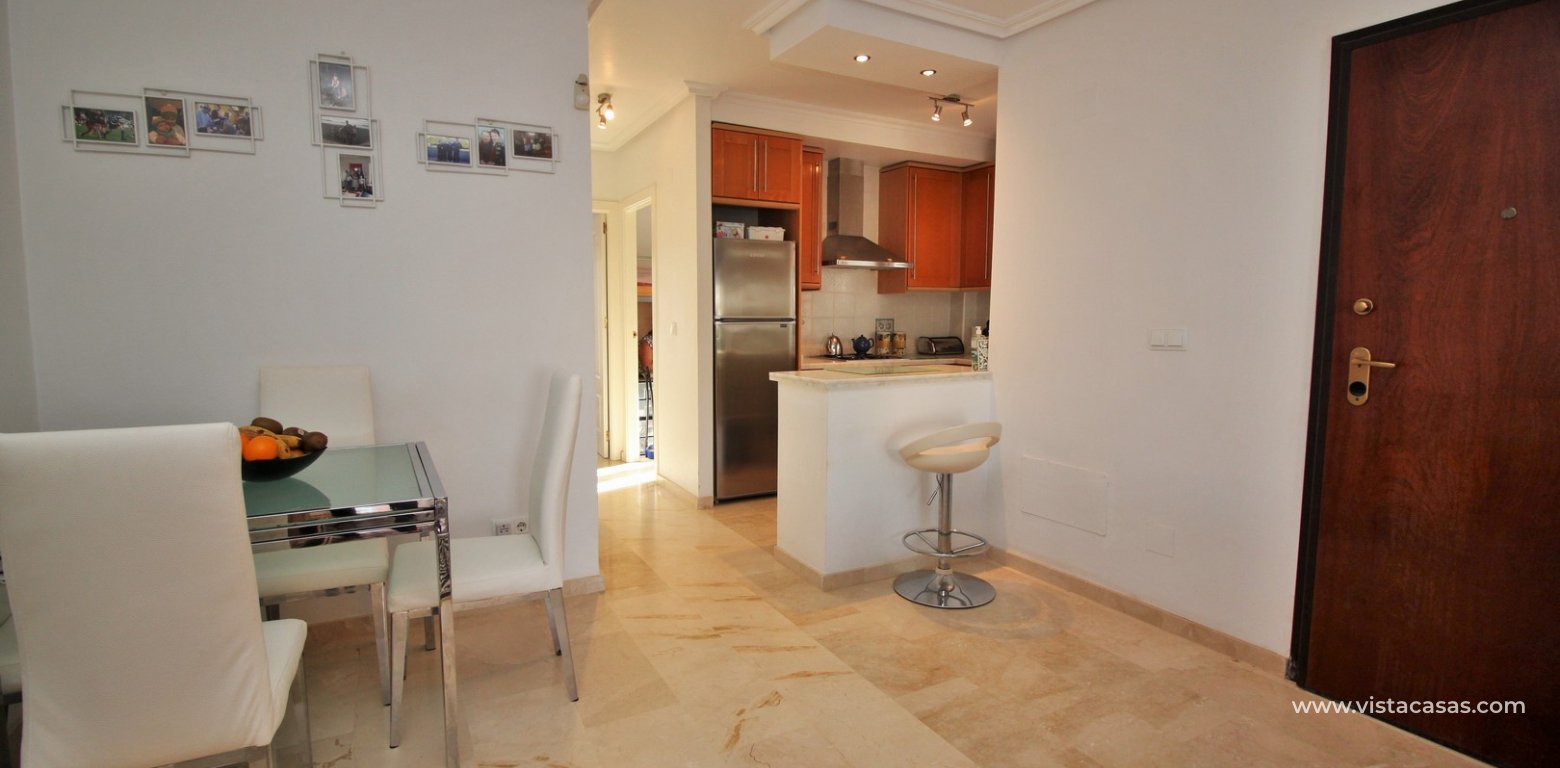 Top floor apartment for sale M3 Pau 8 Villamartin lounge diner