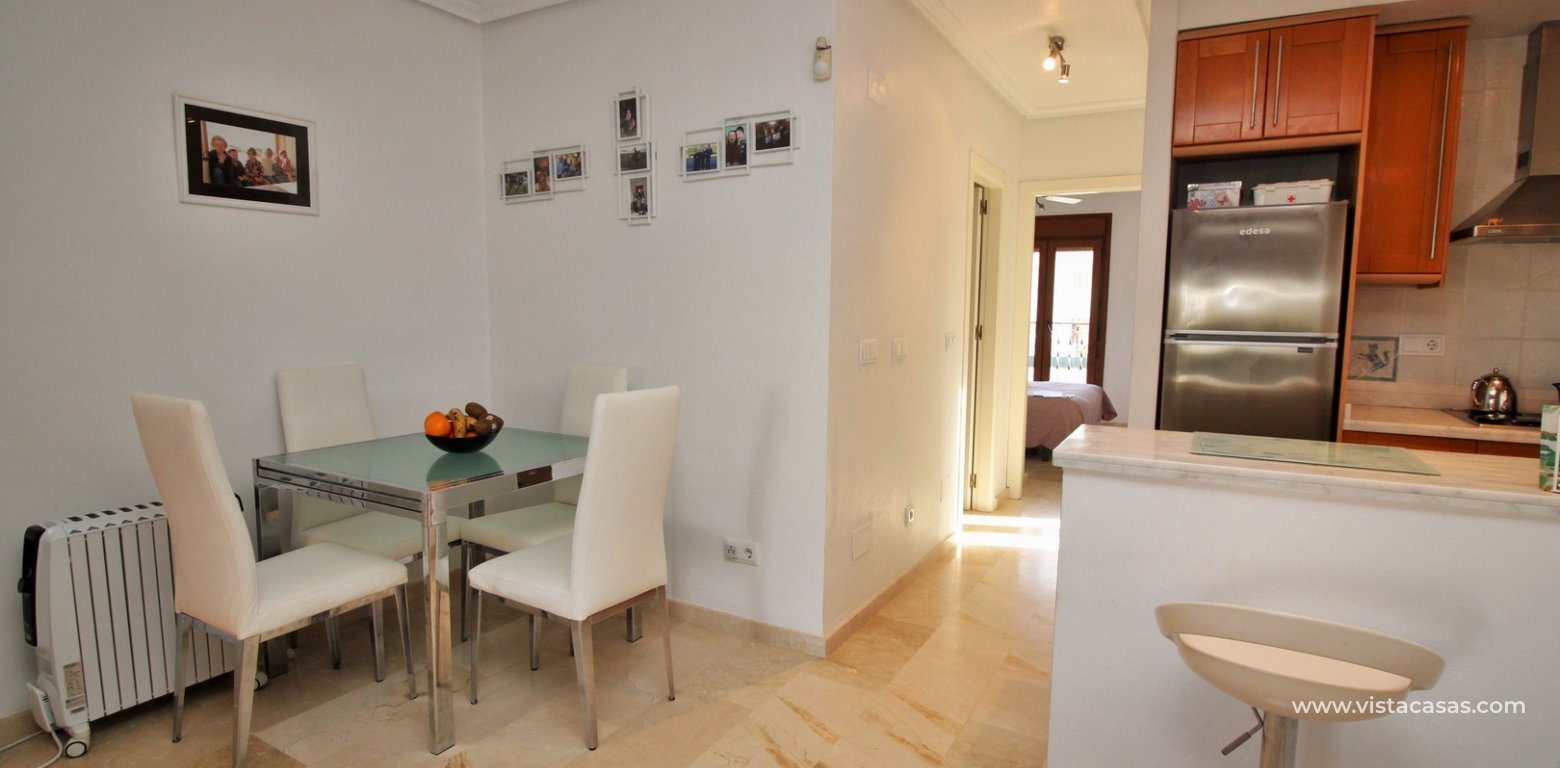 Top floor apartment for sale M3 Pau 8 Villamartin dining area