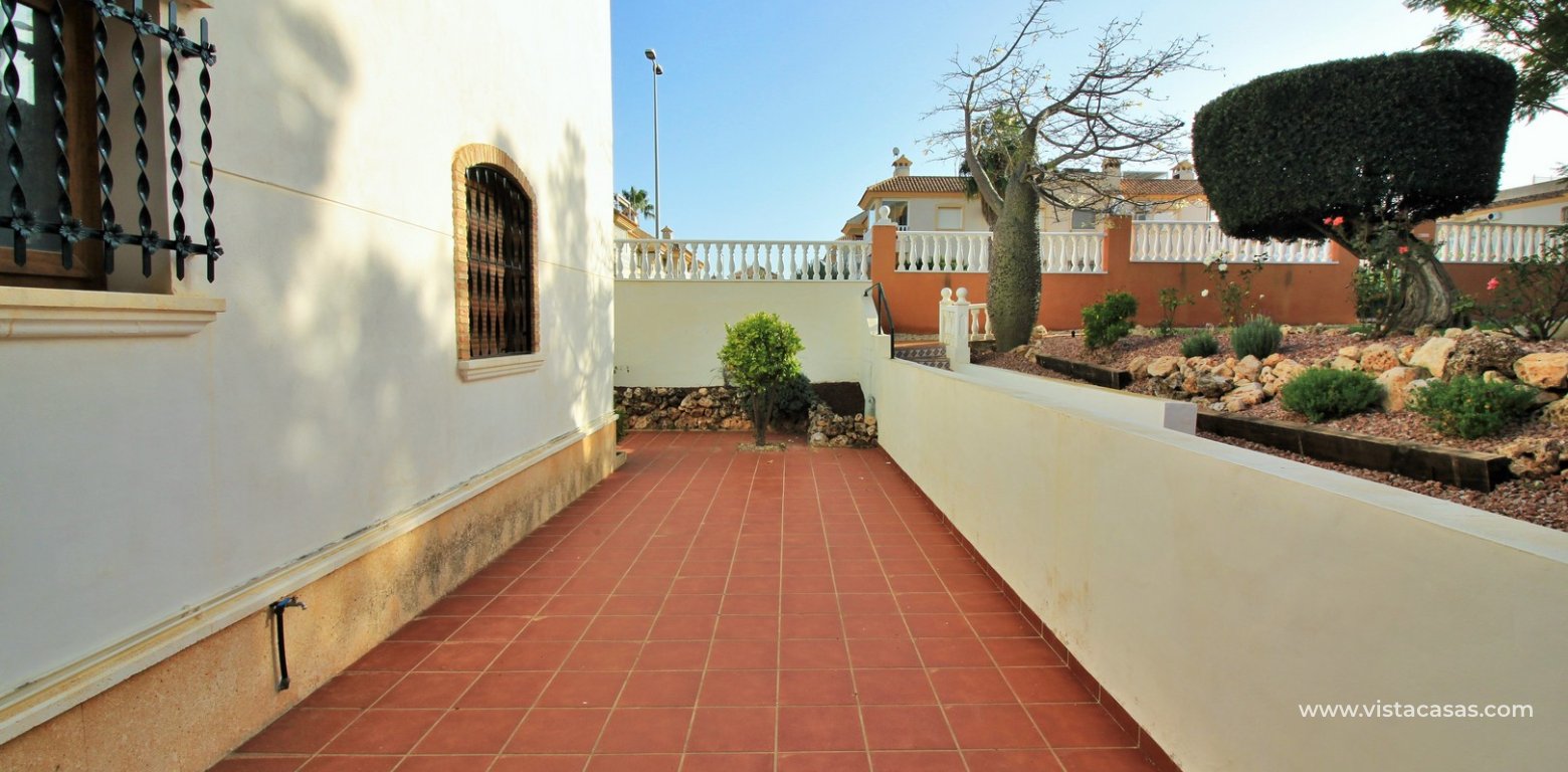 Top floor apartment for sale M3 Pau 8 Villamartin terrace