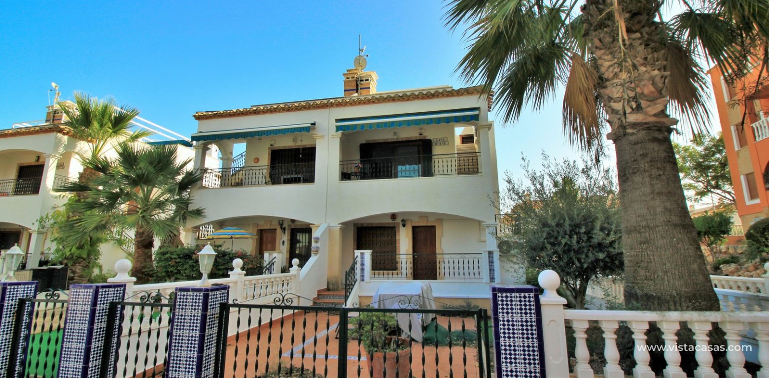 Top floor apartment for sale M3 Pau 8 Villamartin exterior