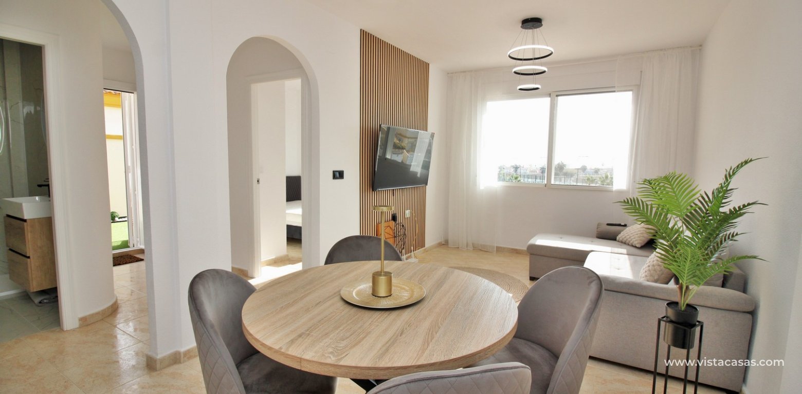 Top floor apartment for sale Sol de Mar Playa Flamenca lounge diner