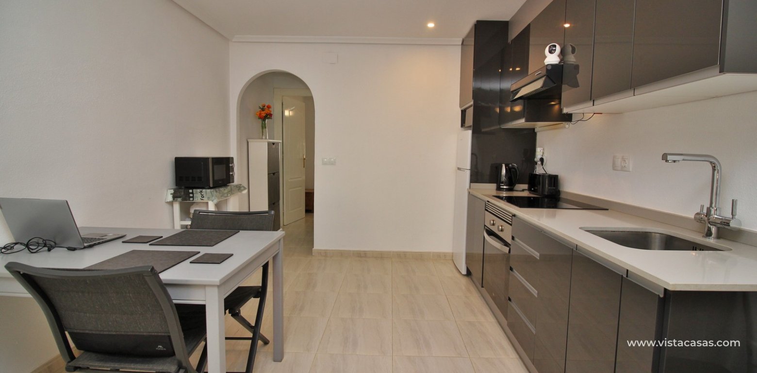 Renovated bungalow for sale Villamartin Orihuela Costa dining area