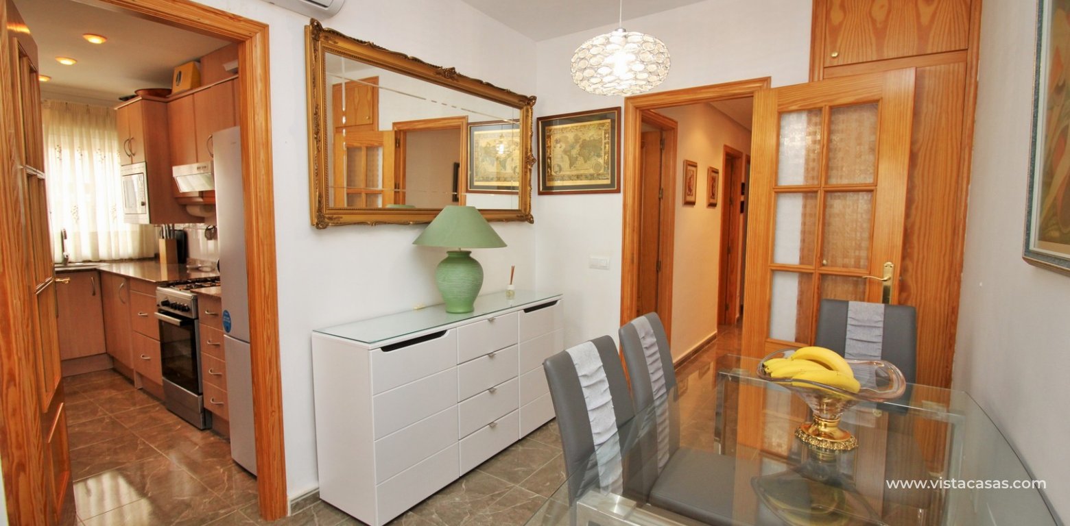 3 bedroom apartment for sale in Torrevieja diner kitchen