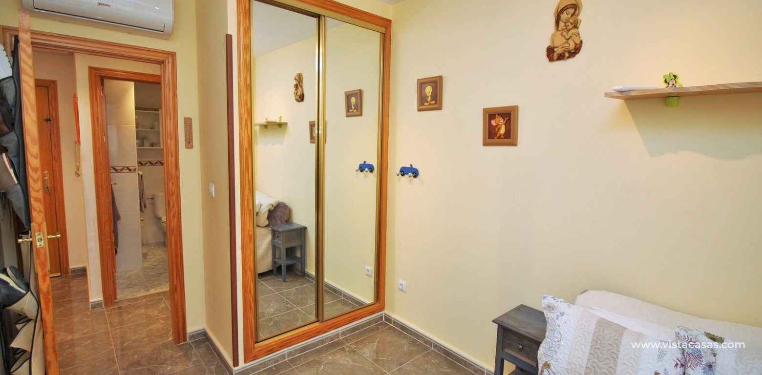 3 bedroom apartment for sale in Torrevieja twin bedroom fitted wardrobes