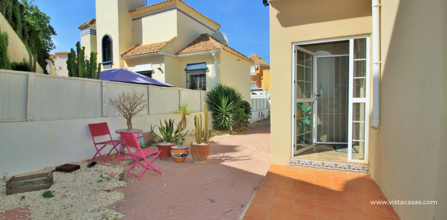 3 bedroom detached villa for sale in Villamartin Vistacasas entrance