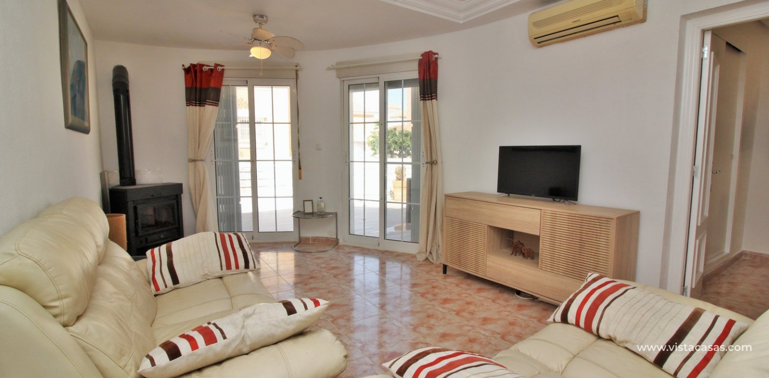 3 bedroom detached villa for sale in Villamartin Vistacasas lounge 3