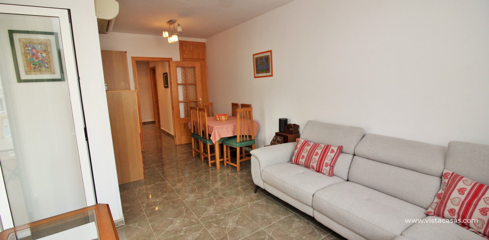 Apartment for sale in Torrevieja lounge 3