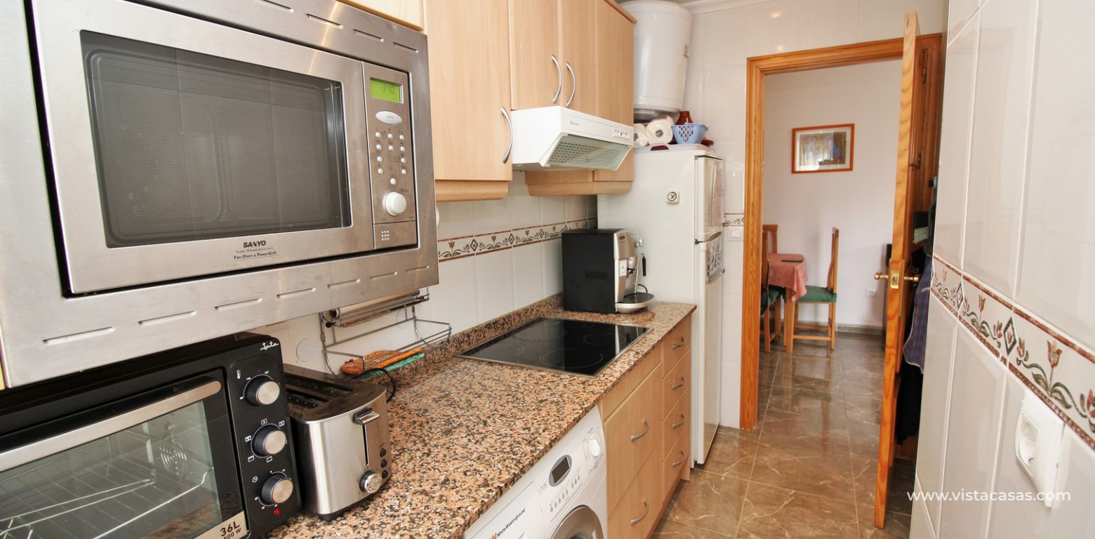 Apartment for sale in Torrevieja kitchen
