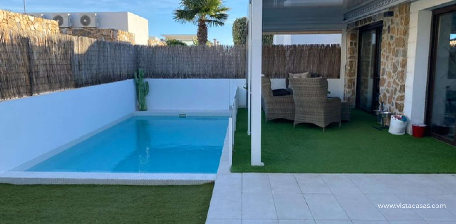 Resale - Villa - Cabo Roig