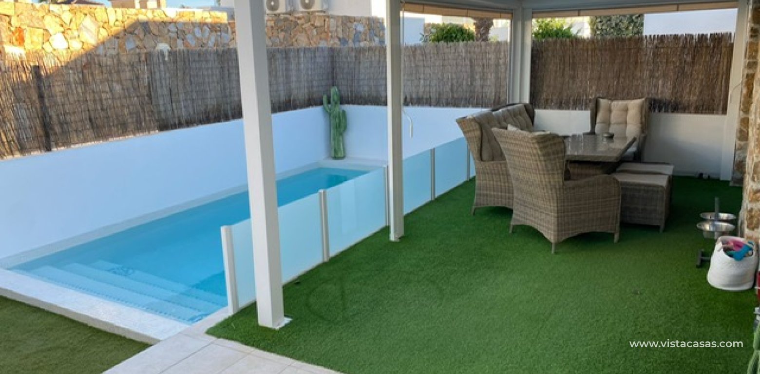 Resale - Villa - Cabo Roig