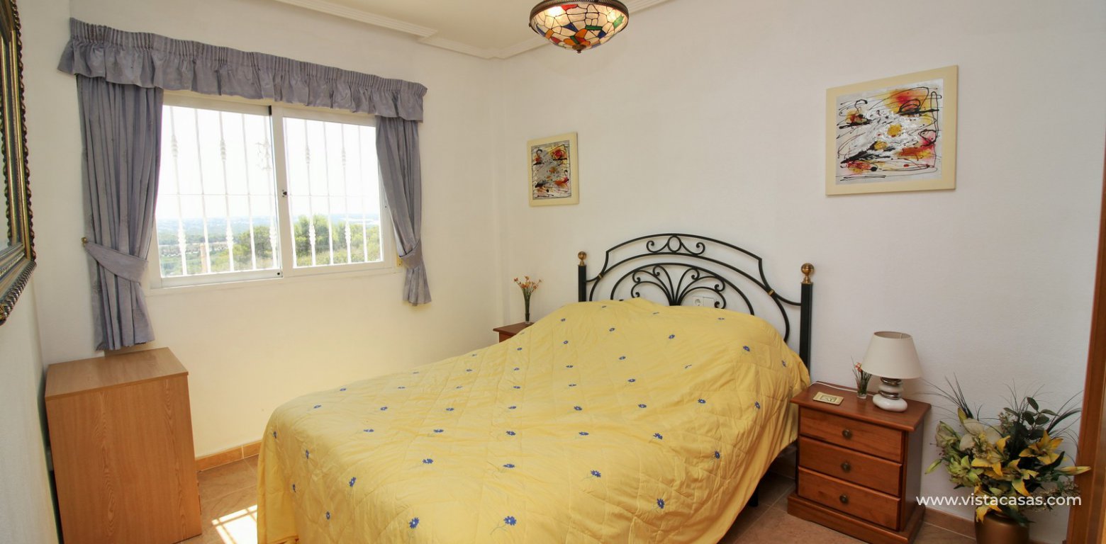 Detached villa for sale in Villamartin downstairs double bedroom