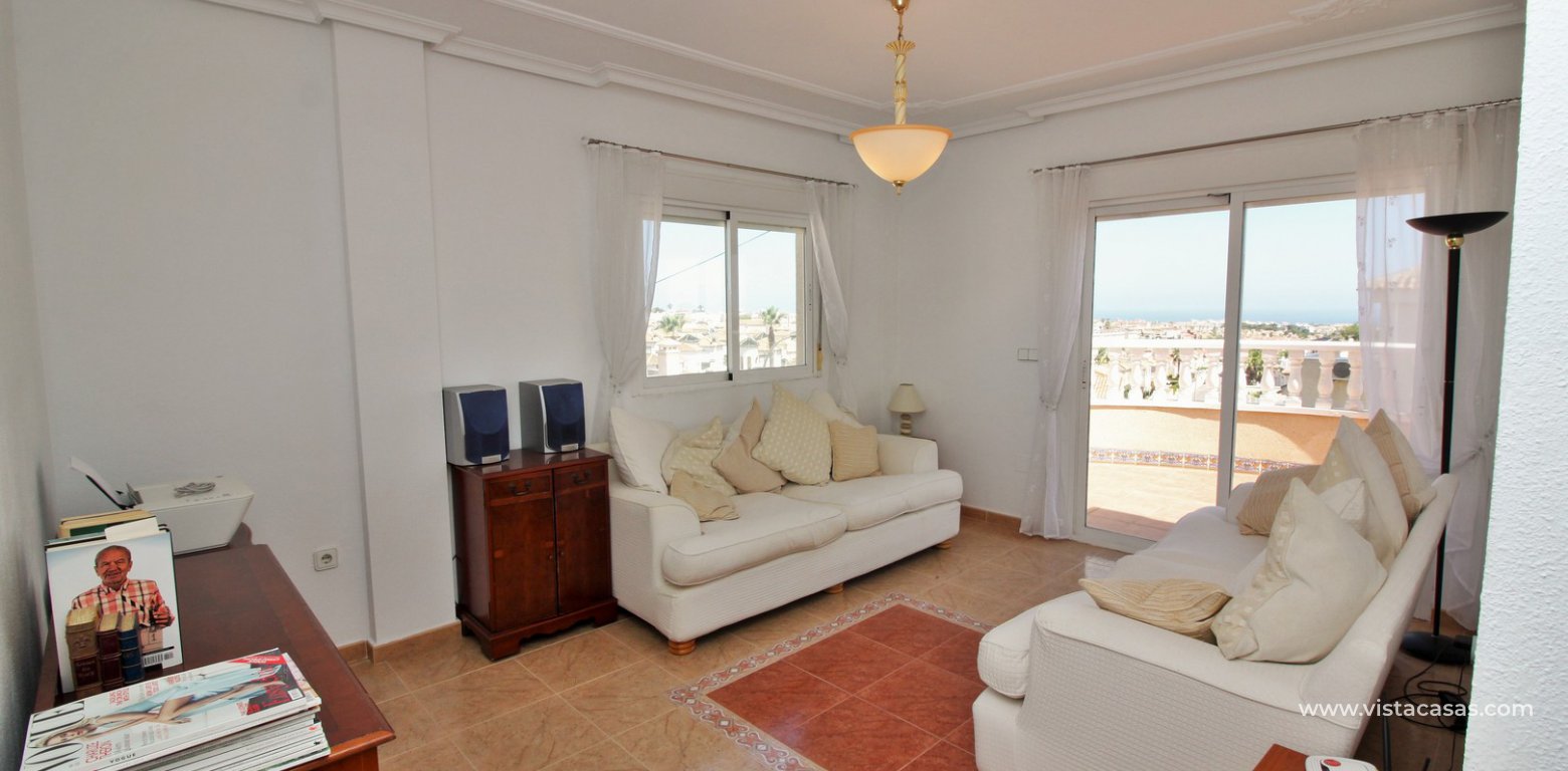 Detached villa for sale in Villamartin upstairs living area