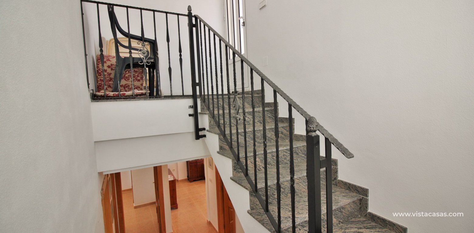 Detached villa for sale in Villamartin stairs solarium