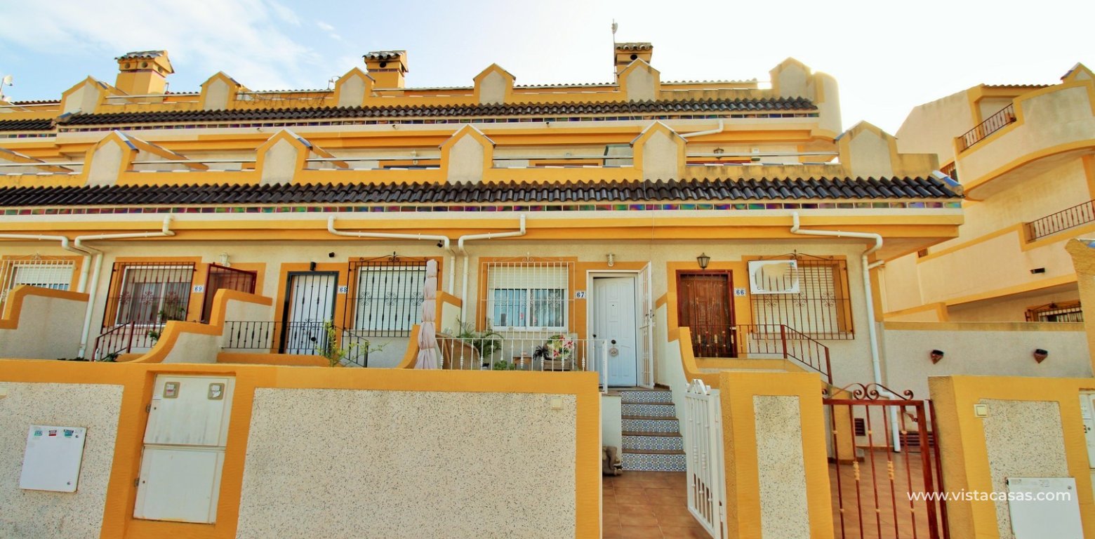 Townhouse for sale in Amapolas VII Playa Flamenca exterior