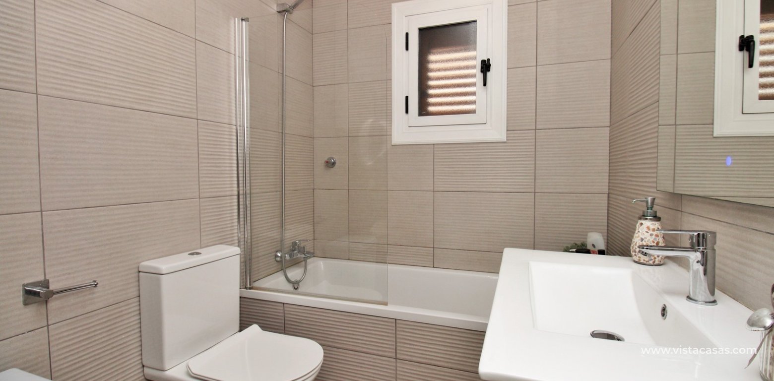 Renovated townhouse for sale Playa Flamenca IX bathroom