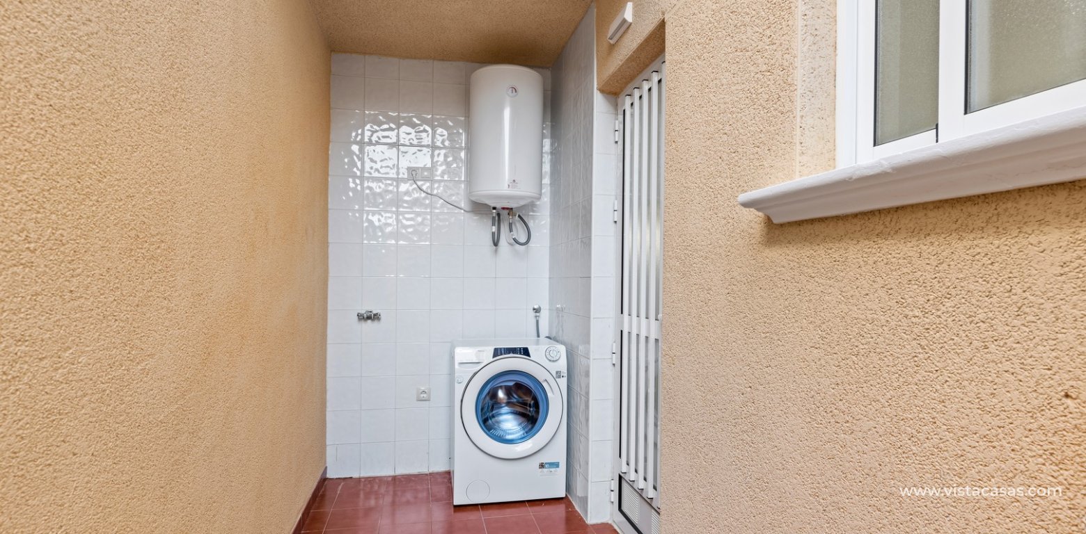 Ground floor apartment for sale R3 Punta Prima La Ciñuelica utility room