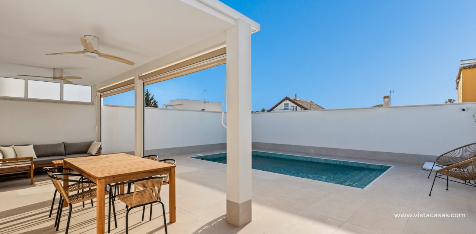 Resale - Villa - Torrevieja - El Chaparral