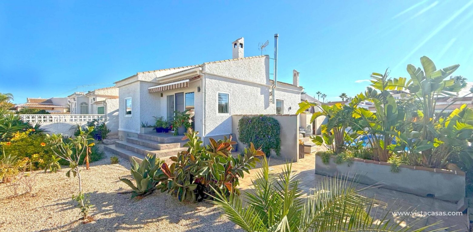 Resale - Villa - Torrevieja - La Siesta