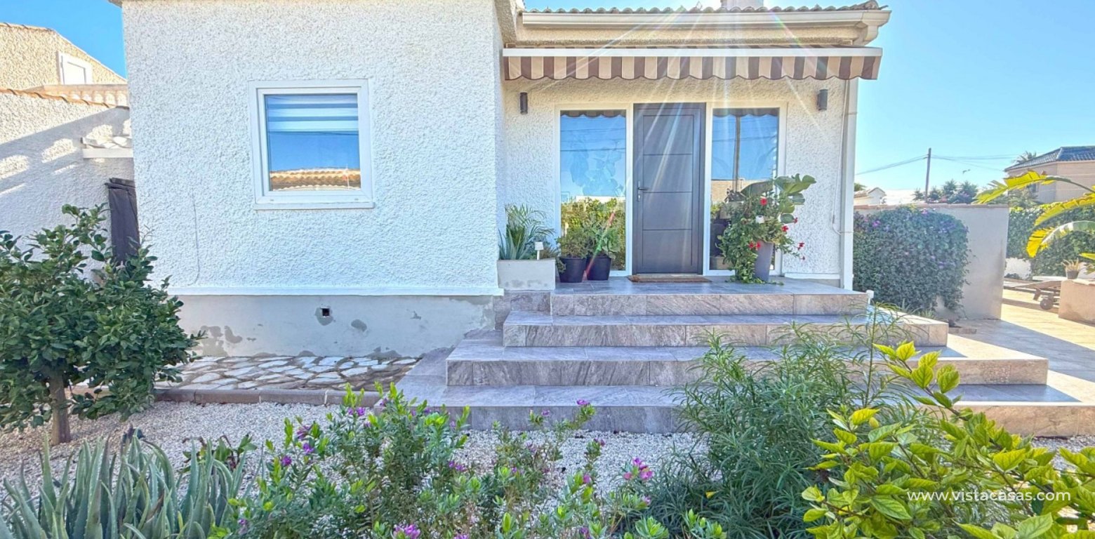 Resale - Villa - Torrevieja - La Siesta