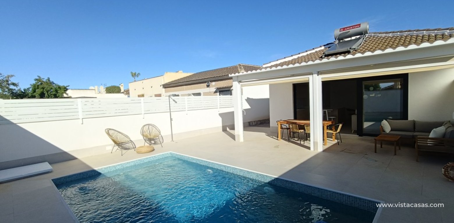 Resale - Villa - Torrevieja - El Chaparral