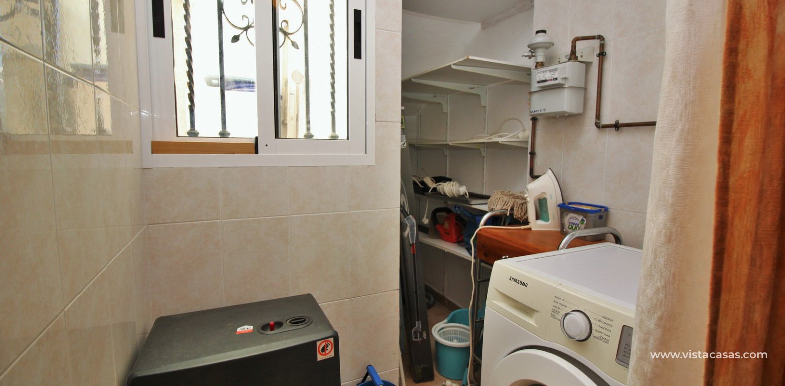 Bungalow for sale in Villamartin utility room