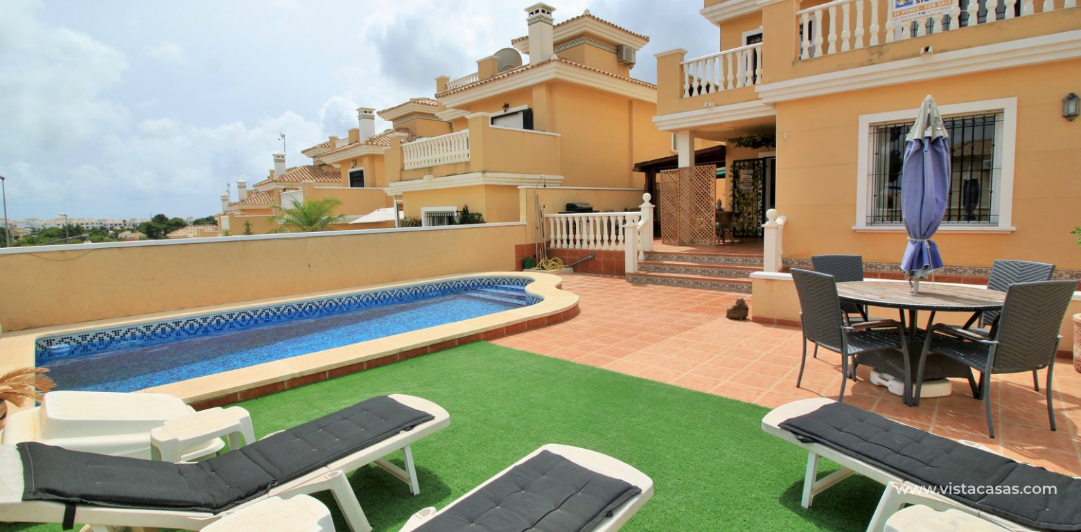 Villa for sale in Villamartin private pool