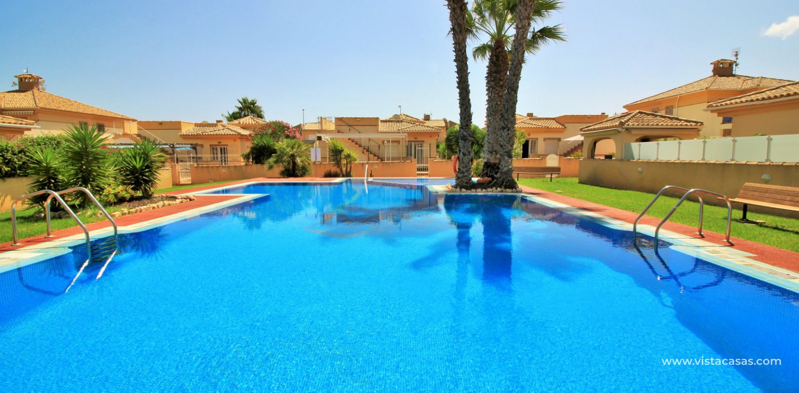 Townhouse for sale in Villamartin swimming pool