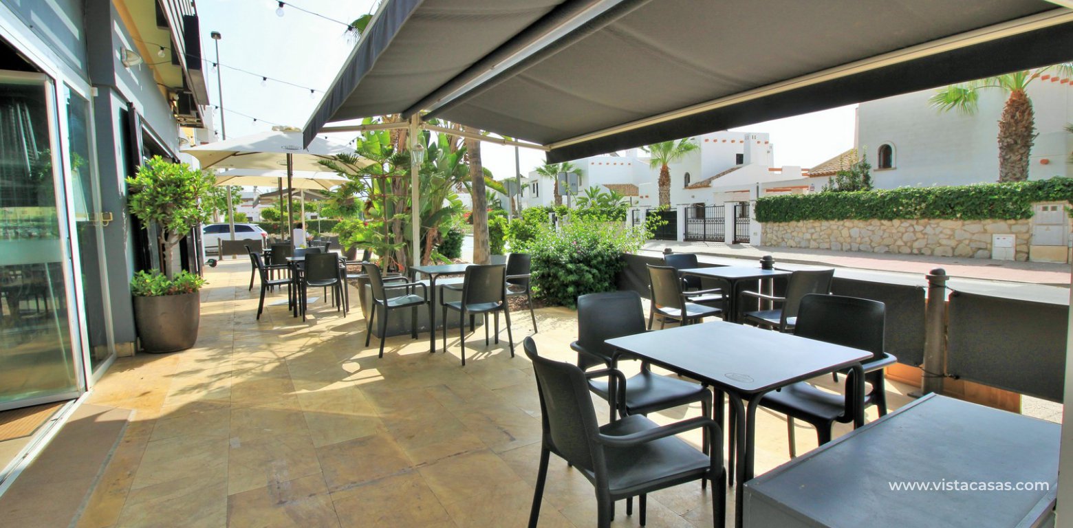 Commercial unit for sale in La Fuente Villamartin side terrace 4