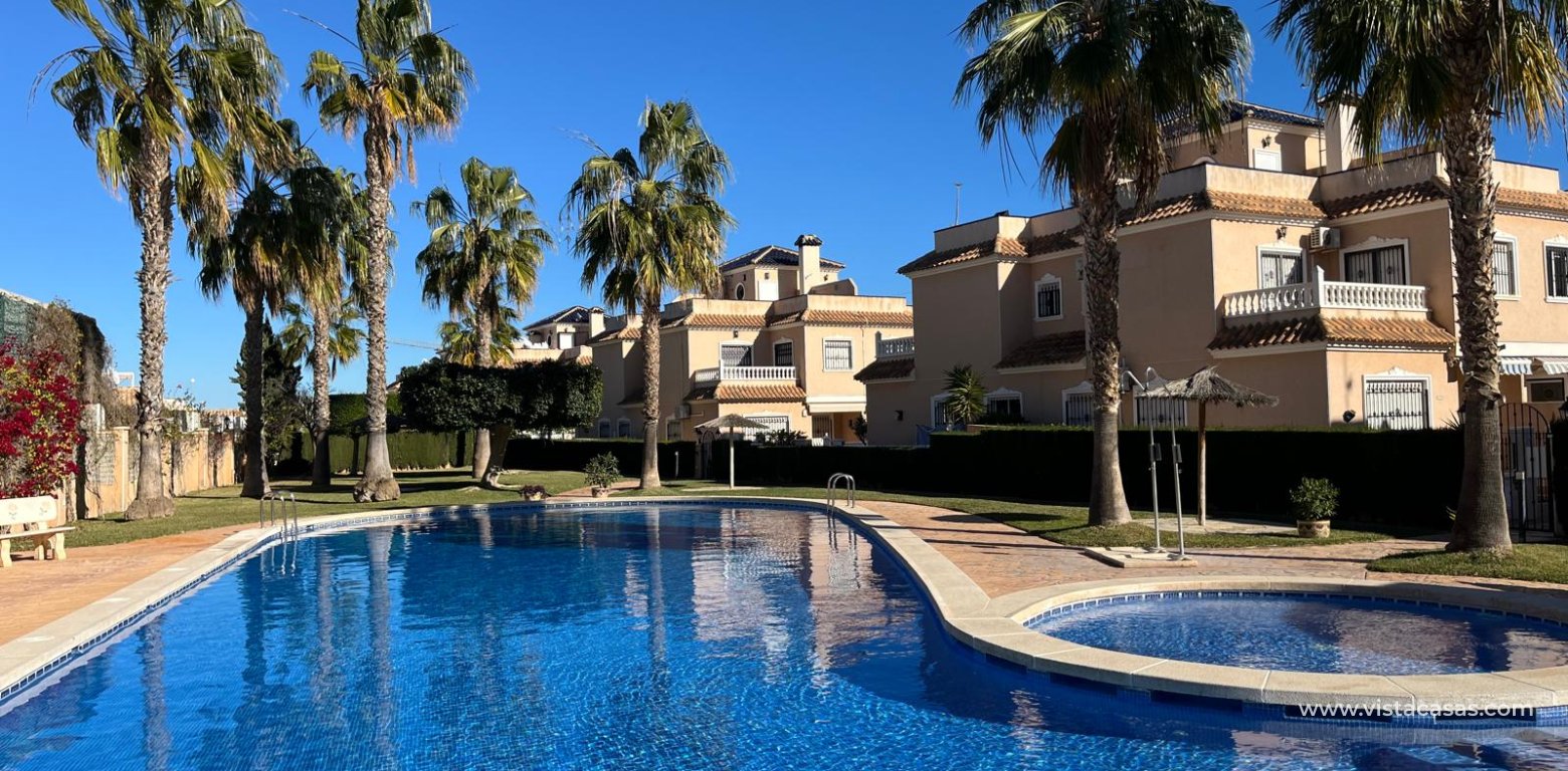 Resale - Villa - La Zenia