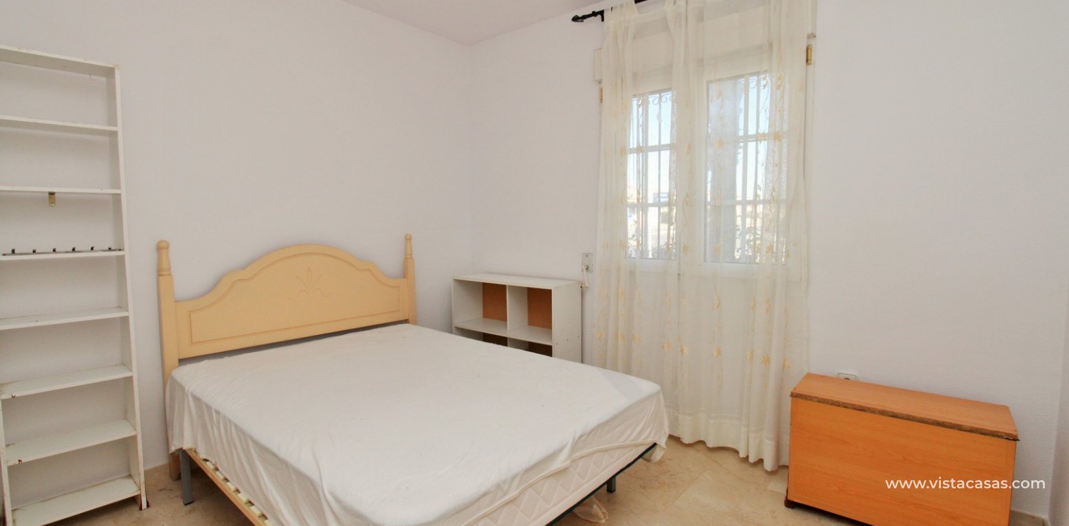 Ground floor apartment for sale Montilla Playa Flamenca double bedroom