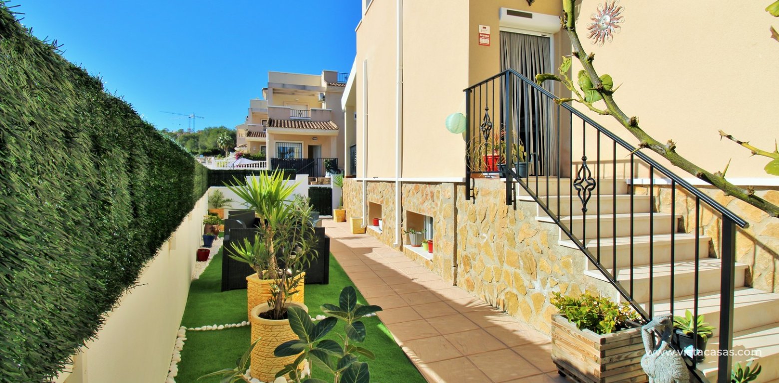 Townhouse for sale in Res. Paola IV, San Miguel de las Salinas garden 1