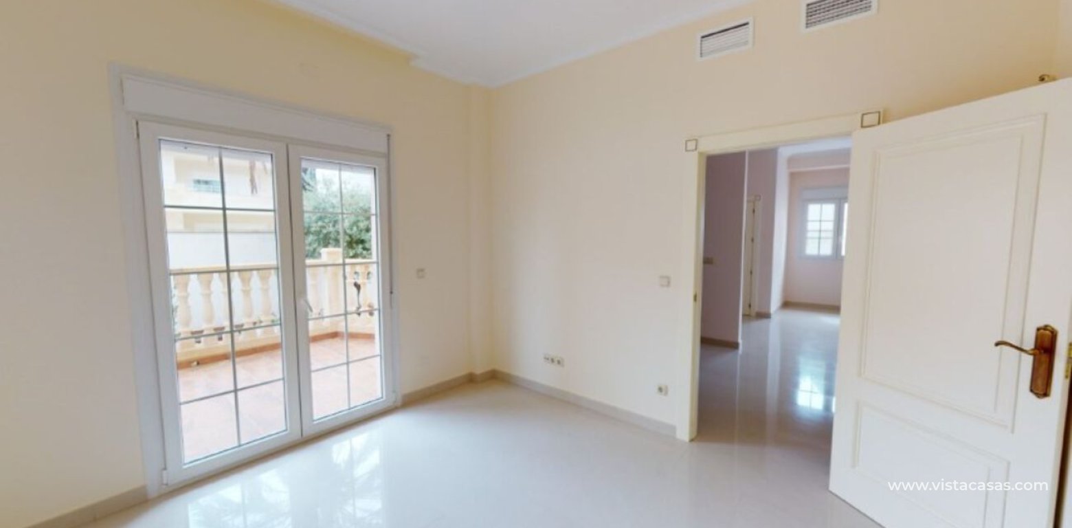 Wtórny - Villa - Cabo Roig