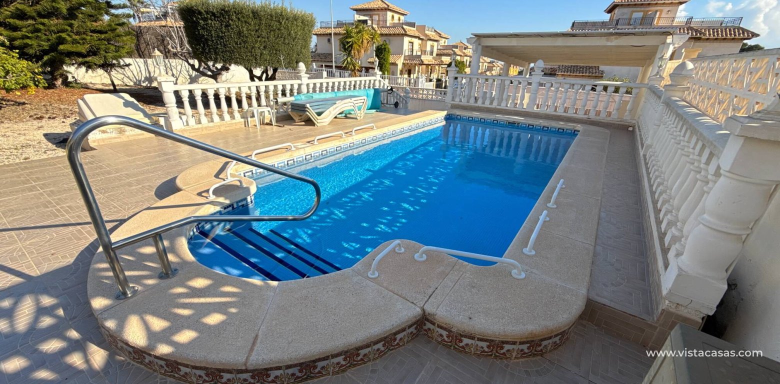Sale - Villa - Villamartin