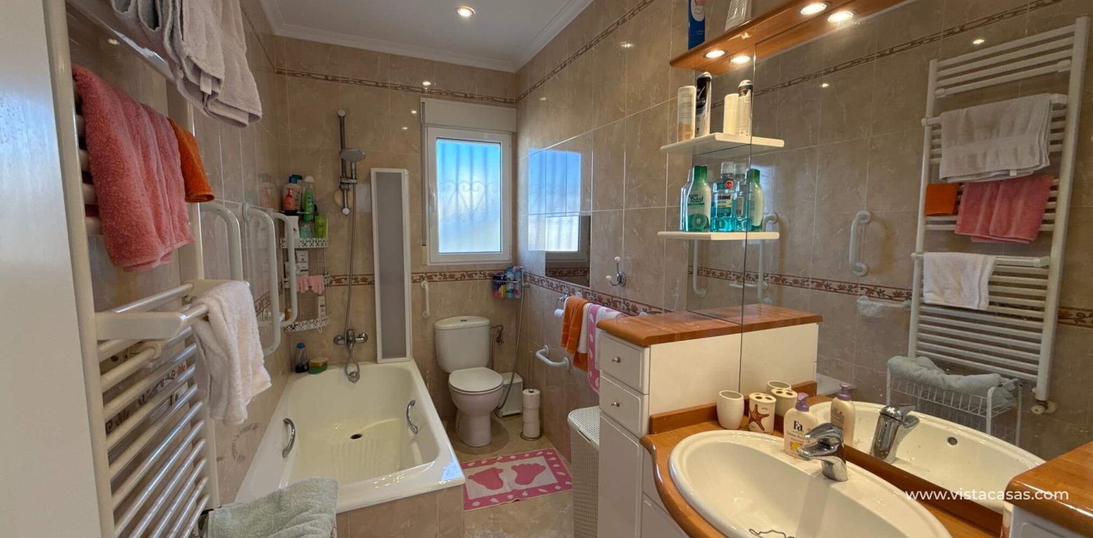 Sale - Villa - Villamartin