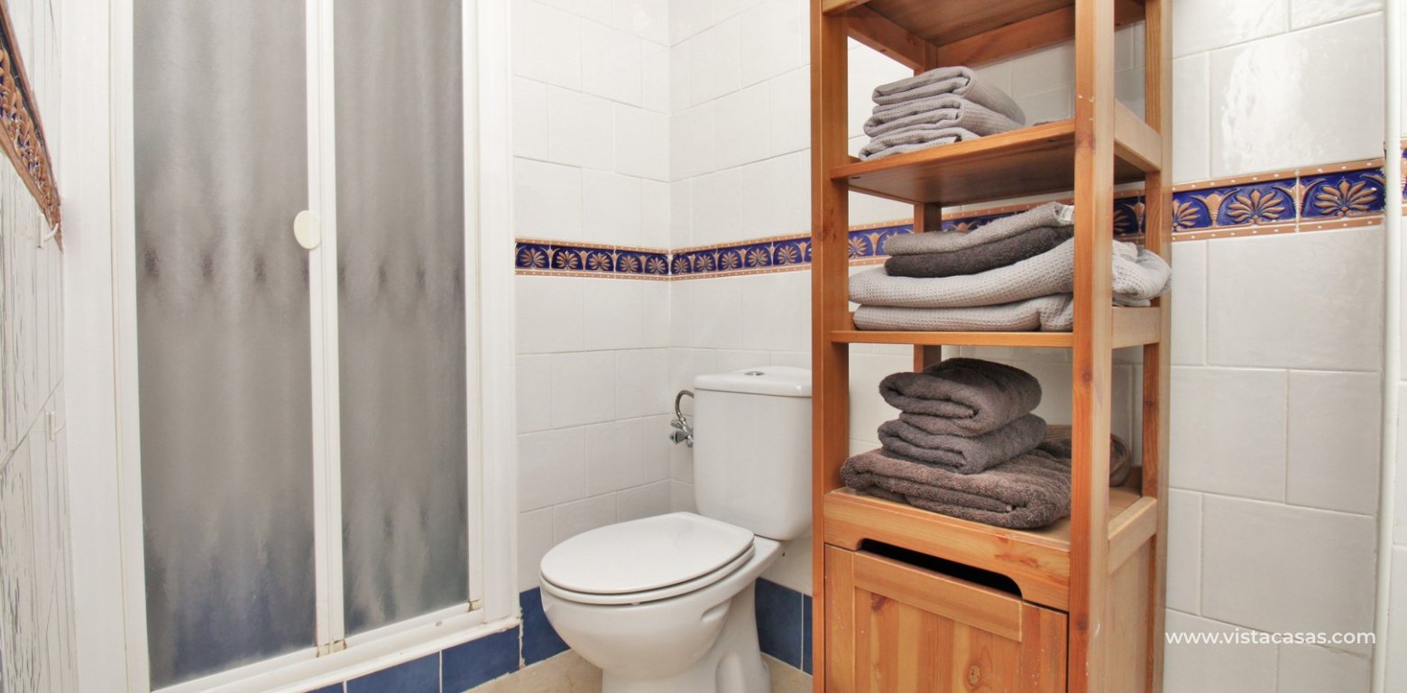 Ground floor apartment for sale Jumilla III en-suite bathroom